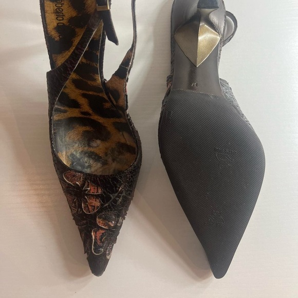 Roberto Cavalli Pointed Toe Slingback Heels - Picture 6 of 8